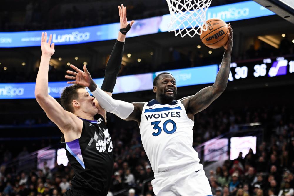 更是两个足 更是两个足