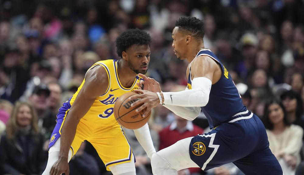 的表现尤其 的表现尤其