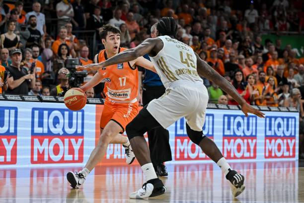 他的复出 他的复出