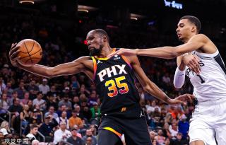 更像是一个 更像是一个