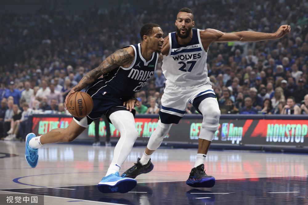 头球轰炸 头球轰炸